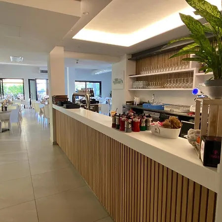 Aquila Λατζίζε